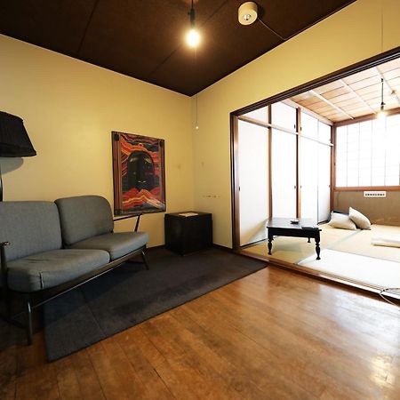 Fon-Su Bed&Breakfast Osaka Exteriör bild