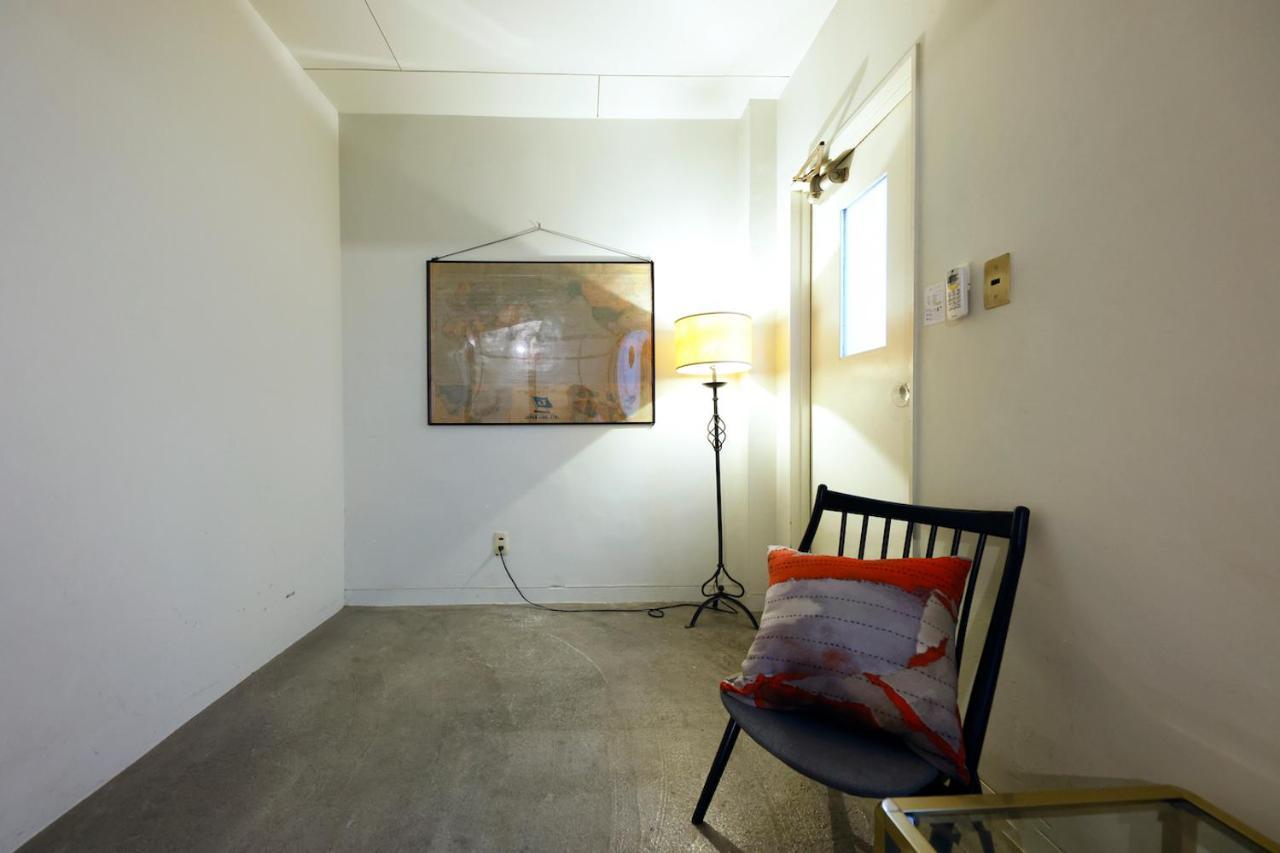 Fon-Su Bed&Breakfast Osaka Exteriör bild